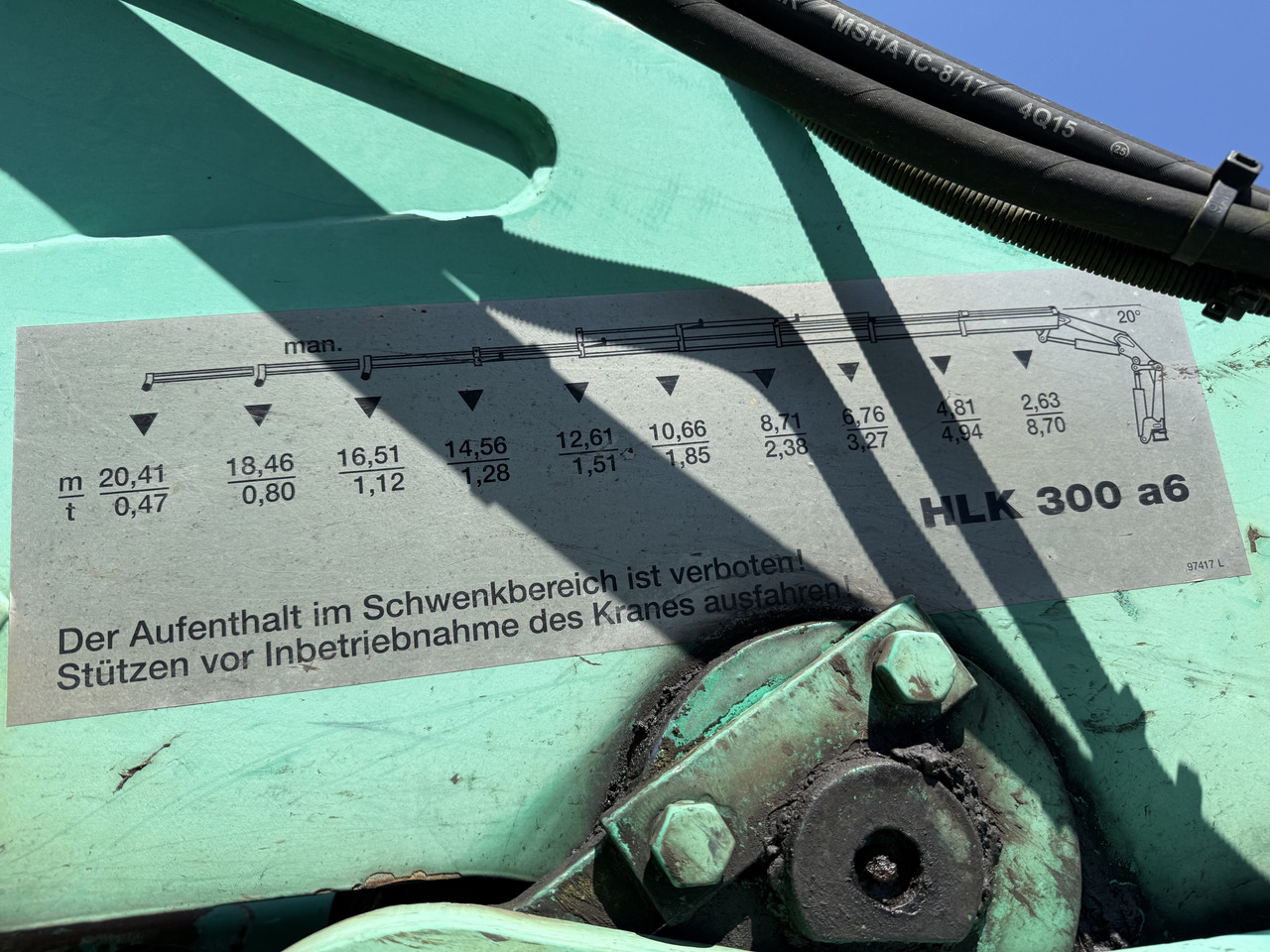 Volvo FM12 420 4X4 Kran MKG 300 bis 24 Meter - Kraanwagen: afbeelding 3 Volvo FM12 420 4X4 Kran MKG 300 bis 24 Meter - Kraanwagen: afbeelding 3