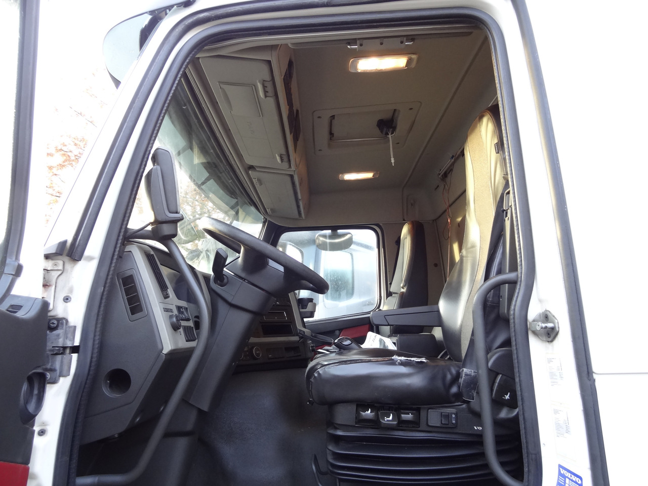 Volvo FM420 4X4 X-Track - Chassis vrachtwagen: afbeelding 4 Volvo FM420 4X4 X-Track - Chassis vrachtwagen: afbeelding 4