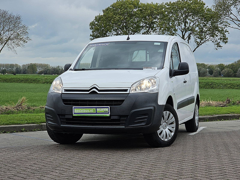 Citroën Berlingo 1.1 23kWH NAP Airco ! - Bestelwagen gesloten laadbak, Elektrische bedrijfswagen: afbeelding 1 Citroën Berlingo 1.1 23kWH NAP Airco ! - Bestelwagen gesloten laadbak, Elektrische bedrijfswagen: afbeelding 1
