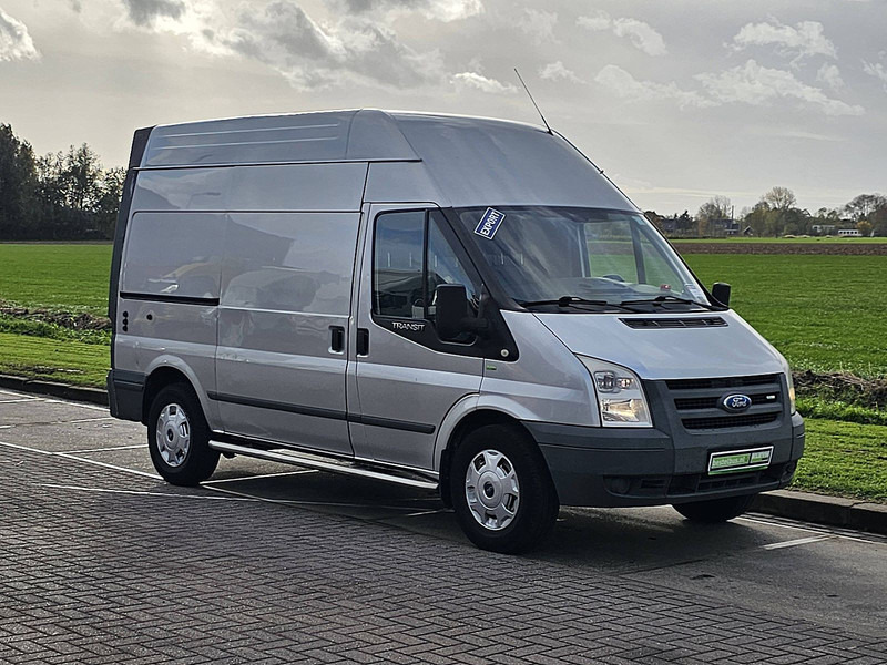 Ford Transit 2.2 TDCI - Kleine bestelwagen: afbeelding 5 Ford Transit 2.2 TDCI - Kleine bestelwagen: afbeelding 5