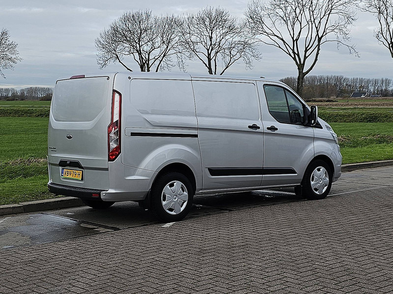 Ford Transit Custom 2.0 TDCI 130 AUT. L1H1 - Kleine bestelwagen: afbeelding 3 Ford Transit Custom 2.0 TDCI 130 AUT. L1H1 - Kleine bestelwagen: afbeelding 3
