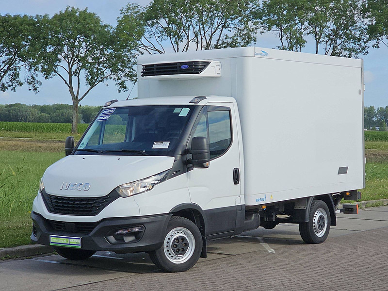 Iveco Daily 35S14 Koelwagen Laadklep - Koelwagen: afbeelding 2 Iveco Daily 35S14 Koelwagen Laadklep - Koelwagen: afbeelding 2