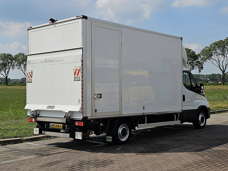 Iveco Daily 35S14 ac automaat EURO6 - Bestelwagen gesloten laadbak: afbeelding 3 Iveco Daily 35S14 ac automaat EURO6 - Bestelwagen gesloten laadbak: afbeelding 3