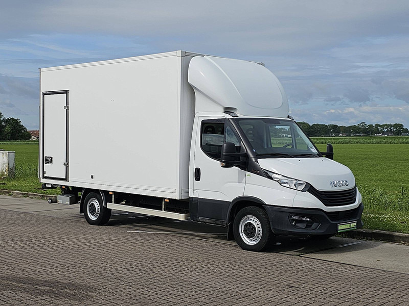 Iveco Daily 35S18 Bakwagen Laadklep! - Bestelwagen gesloten laadbak: afbeelding 5 Iveco Daily 35S18 Bakwagen Laadklep! - Bestelwagen gesloten laadbak: afbeelding 5