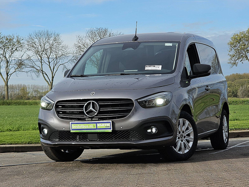 Mercedes-Benz Citan 113 benzine automaat ac - Bestelwagen gesloten laadbak: afbeelding 1 Mercedes-Benz Citan 113 benzine automaat ac - Bestelwagen gesloten laadbak: afbeelding 1