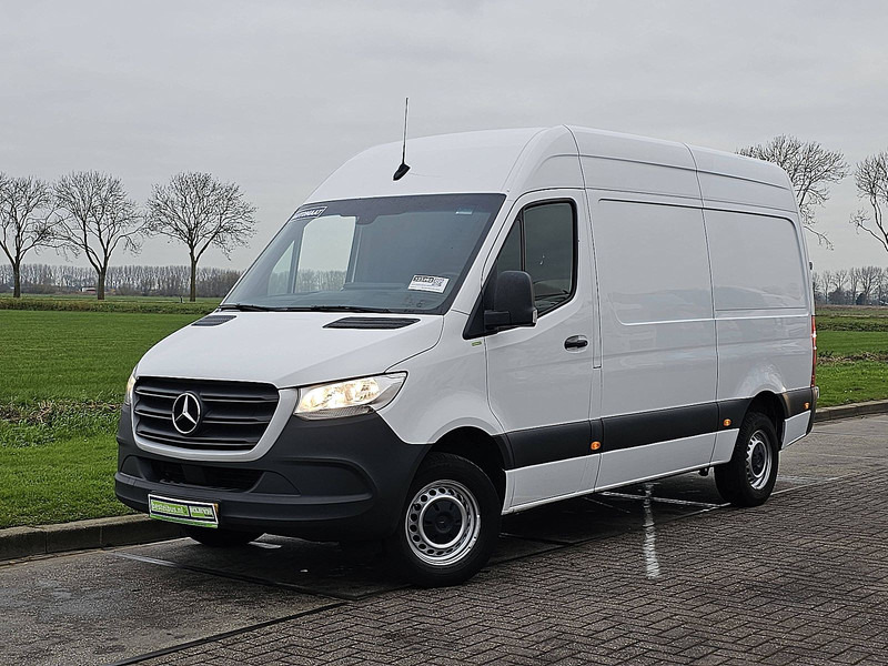 Mercedes-Benz Sprinter 311 CDI 37 AUT. L2H2 - Kleine bestelwagen: afbeelding 2 Mercedes-Benz Sprinter 311 CDI 37 AUT. L2H2 - Kleine bestelwagen: afbeelding 2