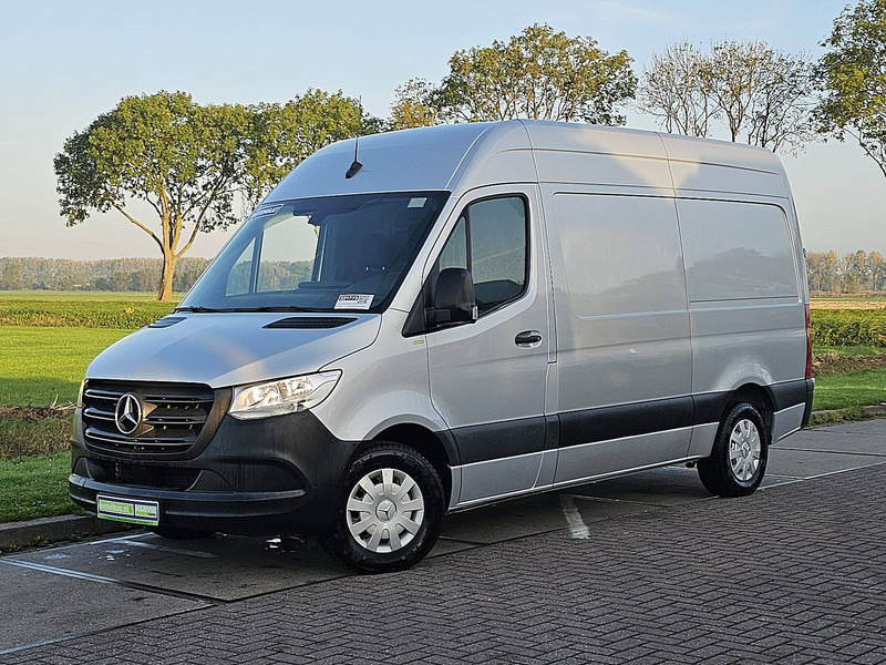 Mercedes-Benz Sprinter 315 L2H2 RWD Mbux Autom! - Kleine bestelwagen: afbeelding 2 Mercedes-Benz Sprinter 315 L2H2 RWD Mbux Autom! - Kleine bestelwagen: afbeelding 2