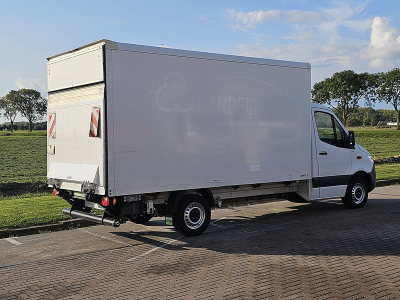 Mercedes-Benz Sprinter 316 Bakwagen Laadklep! - Bestelwagen gesloten laadbak: afbeelding 3 Mercedes-Benz Sprinter 316 Bakwagen Laadklep! - Bestelwagen gesloten laadbak: afbeelding 3