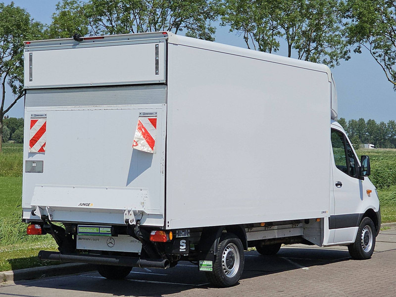 Mercedes-Benz Sprinter 317 Bakwagen Laadklep! - Bestelwagen gesloten laadbak: afbeelding 3 Mercedes-Benz Sprinter 317 Bakwagen Laadklep! - Bestelwagen gesloten laadbak: afbeelding 3