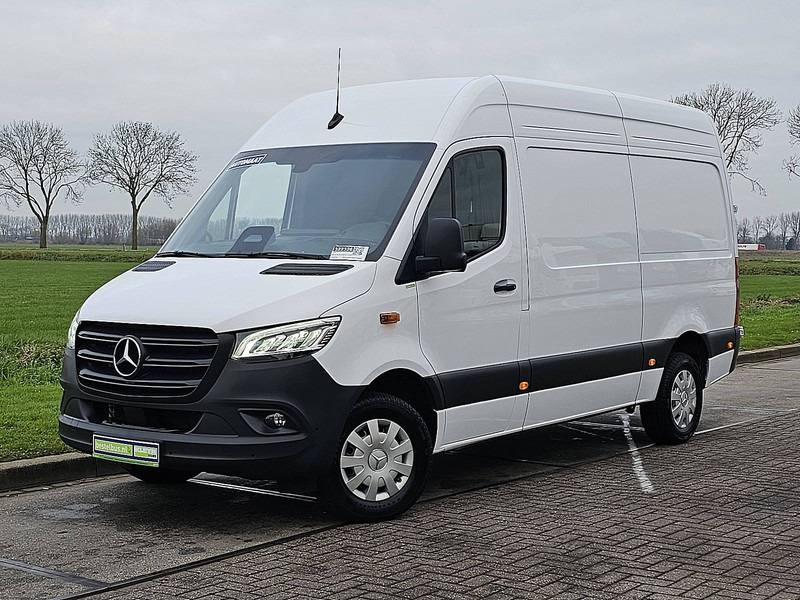 Mercedes-Benz Sprinter 317 L2H2 LED Mbux 10 - Gesloten bestelwagen: afbeelding 2 Mercedes-Benz Sprinter 317 L2H2 LED Mbux 10 - Gesloten bestelwagen: afbeelding 2
