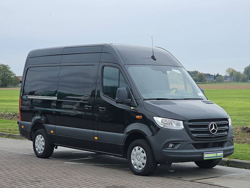 Mercedes-Benz Sprinter 317 L2H2 Mbux 360camera! - Gesloten bestelwagen: afbeelding 5 Mercedes-Benz Sprinter 317 L2H2 Mbux 360camera! - Gesloten bestelwagen: afbeelding 5