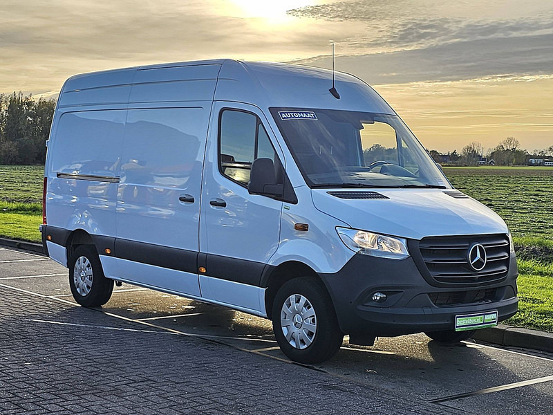 Mercedes-Benz Sprinter 317 L2H2 Mbux Navi Euro6 - Gesloten bestelwagen: afbeelding 5 Mercedes-Benz Sprinter 317 L2H2 Mbux Navi Euro6 - Gesloten bestelwagen: afbeelding 5