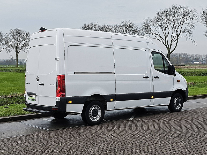 Mercedes-Benz Sprinter 317 L2H2 Mbux Navi RWD! - Gesloten bestelwagen: afbeelding 3 Mercedes-Benz Sprinter 317 L2H2 Mbux Navi RWD! - Gesloten bestelwagen: afbeelding 3