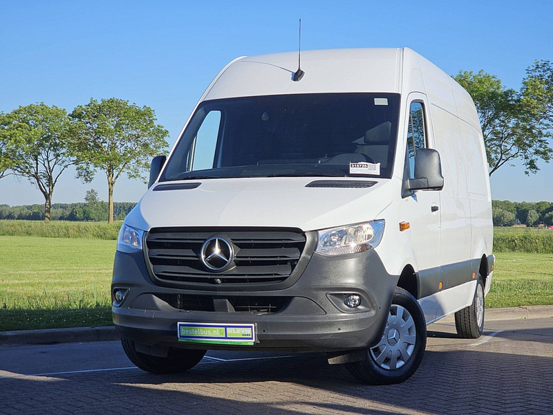 Mercedes-Benz Sprinter 317 L2H2 Mbux RWD! - Gesloten bestelwagen: afbeelding 1 Mercedes-Benz Sprinter 317 L2H2 Mbux RWD! - Gesloten bestelwagen: afbeelding 1