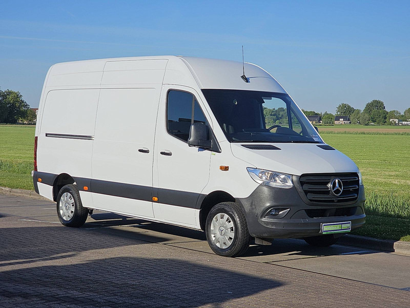 Mercedes-Benz Sprinter 317 L2H2 Mbux RWD! - Gesloten bestelwagen: afbeelding 5 Mercedes-Benz Sprinter 317 L2H2 Mbux RWD! - Gesloten bestelwagen: afbeelding 5