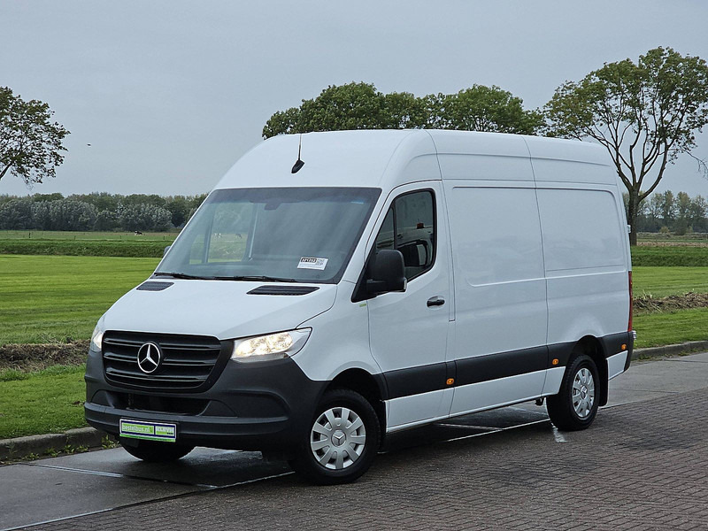 Mercedes-Benz Sprinter 317 L2H2 Navi RWD - Gesloten bestelwagen: afbeelding 2 Mercedes-Benz Sprinter 317 L2H2 Navi RWD - Gesloten bestelwagen: afbeelding 2