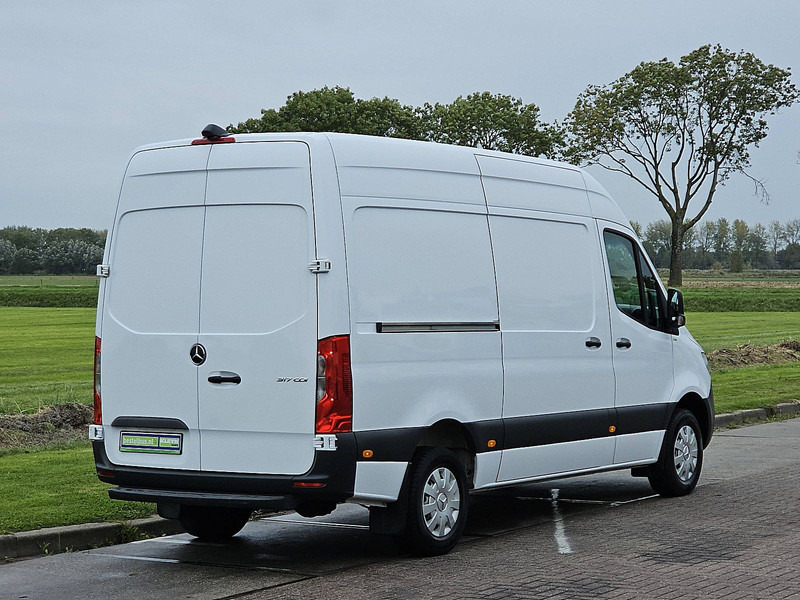 Mercedes-Benz Sprinter 317 L2H2 Navi RWD - Gesloten bestelwagen: afbeelding 3 Mercedes-Benz Sprinter 317 L2H2 Navi RWD - Gesloten bestelwagen: afbeelding 3