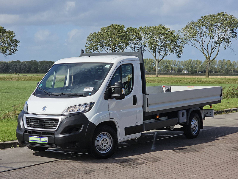 Peugeot Boxer 2.0 L4 Open Laadbak AC - Bestelwagen met open laadbak: afbeelding 2 Peugeot Boxer 2.0 L4 Open Laadbak AC - Bestelwagen met open laadbak: afbeelding 2