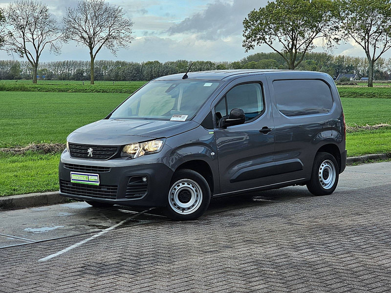 Peugeot Partner  1.5 BHDI 102 - Bestelwagen gesloten laadbak: afbeelding 2 Peugeot Partner  1.5 BHDI 102 - Bestelwagen gesloten laadbak: afbeelding 2