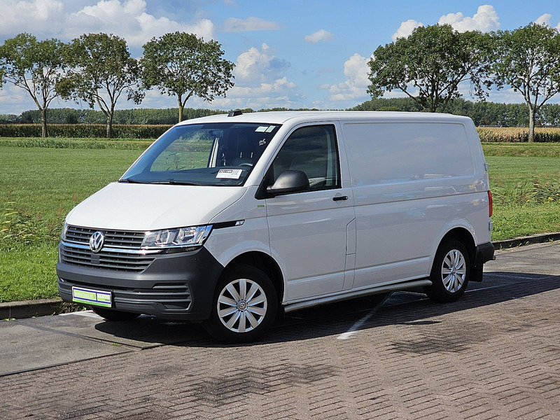 Volkswagen Transporter 2.0 TDI ac carplay EURO6 - Kleine bestelwagen: afbeelding 2 Volkswagen Transporter 2.0 TDI ac carplay EURO6 - Kleine bestelwagen: afbeelding 2