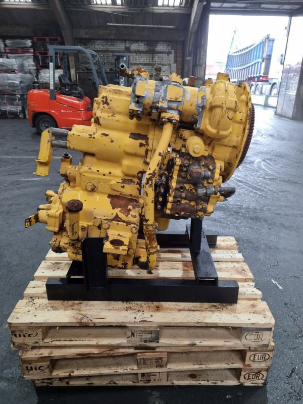 Komatsu 714-16-20002 Gearbox (Plant) - Versnellingsbak voor Bouwmachine: afbeelding 2 Komatsu 714-16-20002 Gearbox (Plant) - Versnellingsbak voor Bouwmachine: afbeelding 2