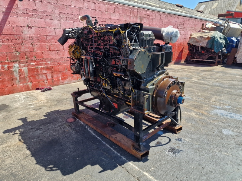 Komatsu SAA6D170E-5 Engine (Plant) - Motor voor Bouwmachine: afbeelding 3 Komatsu SAA6D170E-5 Engine (Plant) - Motor voor Bouwmachine: afbeelding 3