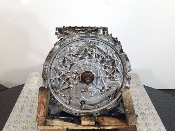 Mitsubishi MO38S6A002 automatic Gearbox - Versnellingsbak: afbeelding 2 Mitsubishi MO38S6A002 automatic Gearbox - Versnellingsbak: afbeelding 2