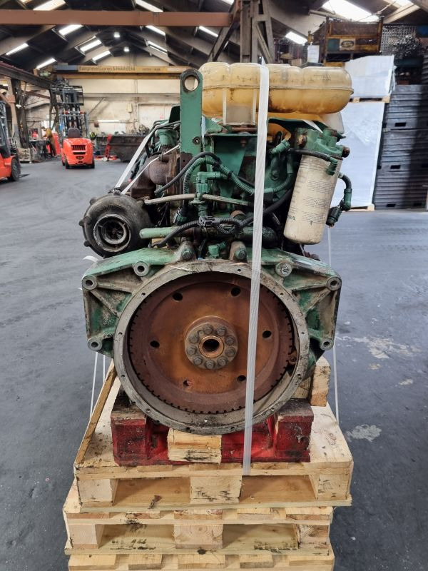 Volvo D6B Engine (Truck) - Motor voor Vrachtwagen: afbeelding 2 Volvo D6B Engine (Truck) - Motor voor Vrachtwagen: afbeelding 2