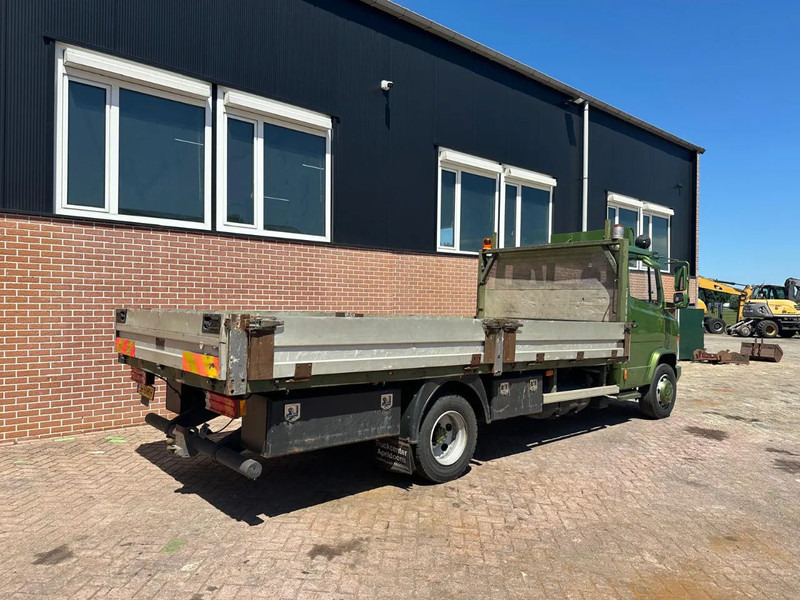 Mercedes-Benz Vario 816D - Vrachtwagen met open laadbak: afbeelding 3 Mercedes-Benz Vario 816D - Vrachtwagen met open laadbak: afbeelding 3