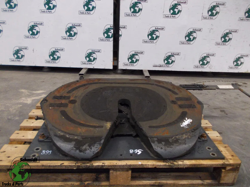 DAF 16304249 JOST MEGA SCHOTEL DAF XF 440 16304249 JOST MEGA SCHOTEL DAF XF 440 EURO 6 MODEL 2016 - Koppelschotel voor Vrachtwagen: afbeelding 1 DAF 16304249 JOST MEGA SCHOTEL DAF XF 440 16304249 JOST MEGA SCHOTEL DAF XF 440 EURO 6 MODEL 2016 - Koppelschotel voor Vrachtwagen: afbeelding 1