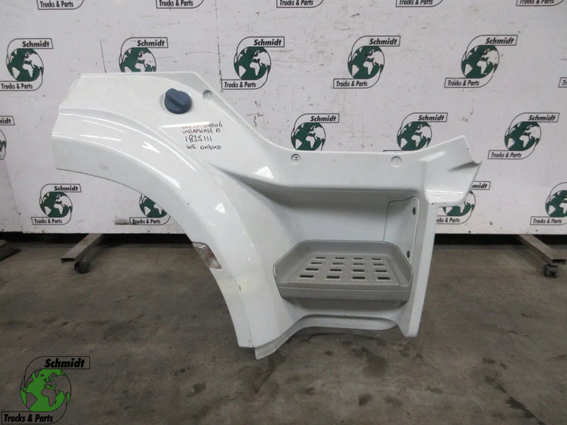 DAF 1835111 INSTAPKAST GROTE DAF CF 410 EURO 6 RECHTS - Cabine en interieur voor Vrachtwagen: afbeelding 1 DAF 1835111 INSTAPKAST GROTE DAF CF 410 EURO 6 RECHTS - Cabine en interieur voor Vrachtwagen: afbeelding 1