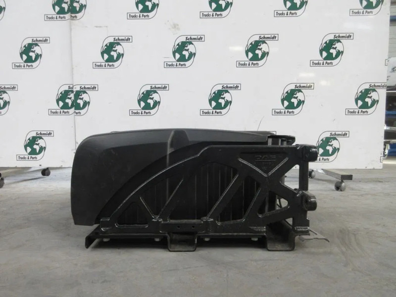 DAF 1954785/ 2049055// 1942675 // 1917420 ACCU BAK COMPLEET MODEL 2020 - Frame/ Chassis voor Vrachtwagen: afbeelding 2 DAF 1954785/ 2049055// 1942675 // 1917420 ACCU BAK COMPLEET MODEL 2020 - Frame/ Chassis voor Vrachtwagen: afbeelding 2