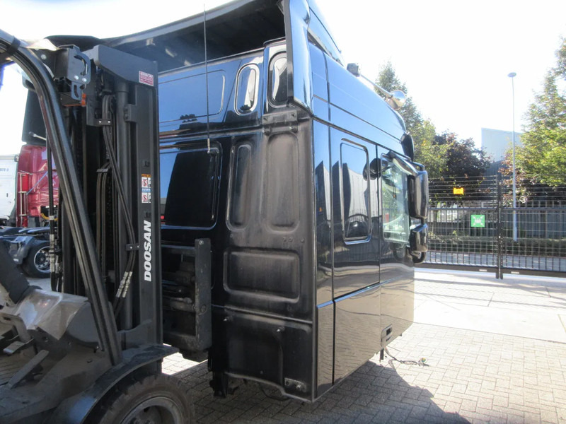 DAF DAF XF 480 CABINE VOOR ONDERDELEN DONOR MODEL 2020 - Cabine en interieur voor Vrachtwagen: afbeelding 5 DAF DAF XF 480 CABINE VOOR ONDERDELEN DONOR MODEL 2020 - Cabine en interieur voor Vrachtwagen: afbeelding 5