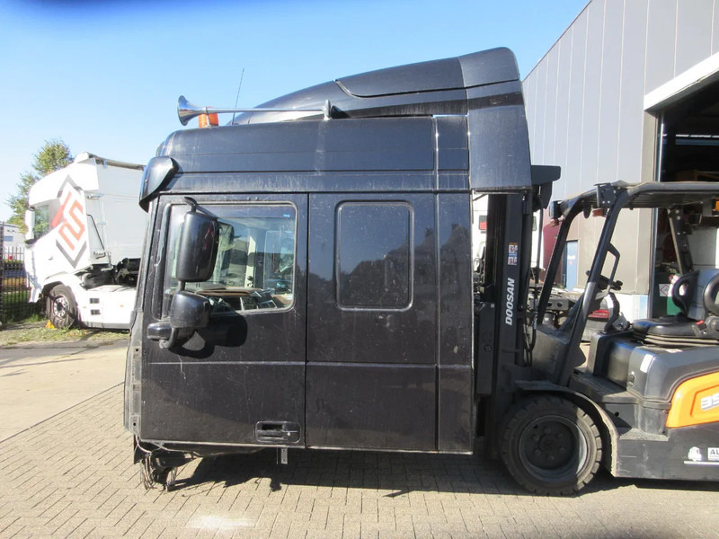 DAF DAF XF 480 CABINE VOOR ONDERDELEN DONOR MODEL 2020 - Cabine en interieur voor Vrachtwagen: afbeelding 3 DAF DAF XF 480 CABINE VOOR ONDERDELEN DONOR MODEL 2020 - Cabine en interieur voor Vrachtwagen: afbeelding 3