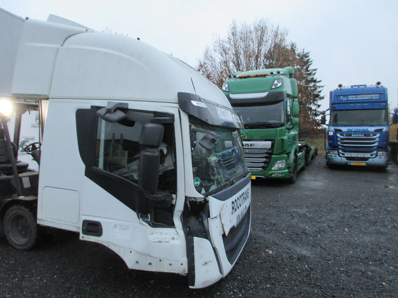 Iveco IVECO HI WAY VOOR ONDERDELEN DONOR MODEL 2018 EURO 6 - Cabine en interieur voor Vrachtwagen: afbeelding 2 Iveco IVECO HI WAY VOOR ONDERDELEN DONOR MODEL 2018 EURO 6 - Cabine en interieur voor Vrachtwagen: afbeelding 2