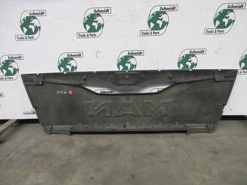 MAN 81.61150-0142//81.61150-6107 GRILL SMAL TGS 24.460 EURO 6 MODEL 2020 - Rooster voor Vrachtwagen: afbeelding 2 MAN 81.61150-0142//81.61150-6107 GRILL SMAL TGS 24.460 EURO 6 MODEL 2020 - Rooster voor Vrachtwagen: afbeelding 2