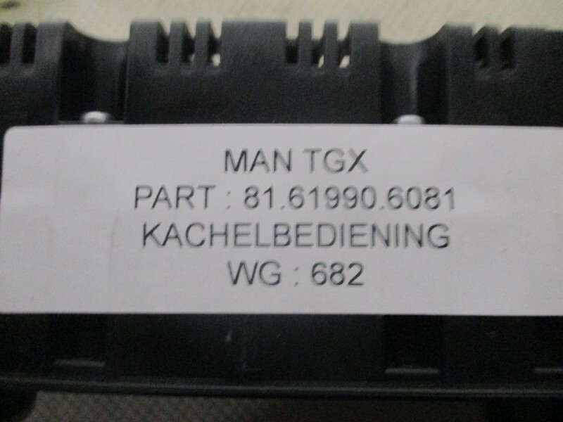 MAN 81.61990-6081 KACHELBEDIENING TGX TGS - Elektrisch systeem voor Vrachtwagen: afbeelding 3 MAN 81.61990-6081 KACHELBEDIENING TGX TGS - Elektrisch systeem voor Vrachtwagen: afbeelding 3