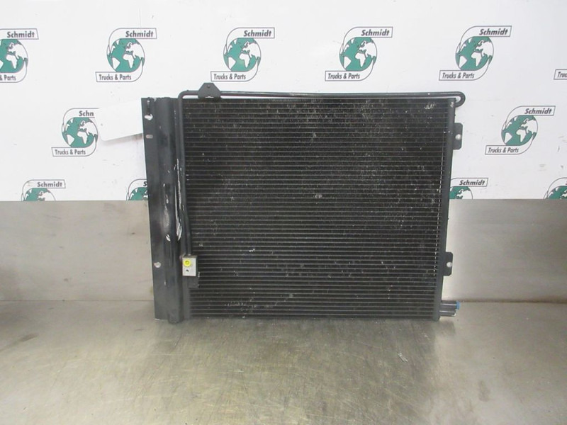 MAN TGL 81.61920-0036 / 0024 CONDENSOR EURO 6 - Koelsysteem voor Vrachtwagen: afbeelding 2 MAN TGL 81.61920-0036 / 0024 CONDENSOR EURO 6 - Koelsysteem voor Vrachtwagen: afbeelding 2