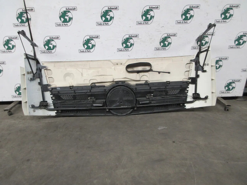 Mercedes-Benz A 960 750 08 67 // A 960 750 03 69 // A 960 750 03 18 // GRILL MP4 SMAL CABINE ! - Rooster voor Vrachtwagen: afbeelding 2 Mercedes-Benz A 960 750 08 67 // A 960 750 03 69 // A 960 750 03 18 // GRILL MP4 SMAL CABINE ! - Rooster voor Vrachtwagen: afbeelding 2