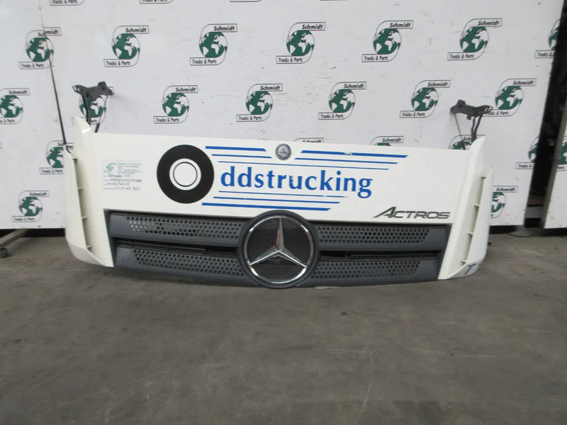 Mercedes-Benz A 960 750 08 67 // A 960 750 03 69 // A 960 750 03 18 // GRILL MP4 SMAL CABINE ! - Rooster voor Vrachtwagen: afbeelding 5 Mercedes-Benz A 960 750 08 67 // A 960 750 03 69 // A 960 750 03 18 // GRILL MP4 SMAL CABINE ! - Rooster voor Vrachtwagen: afbeelding 5
