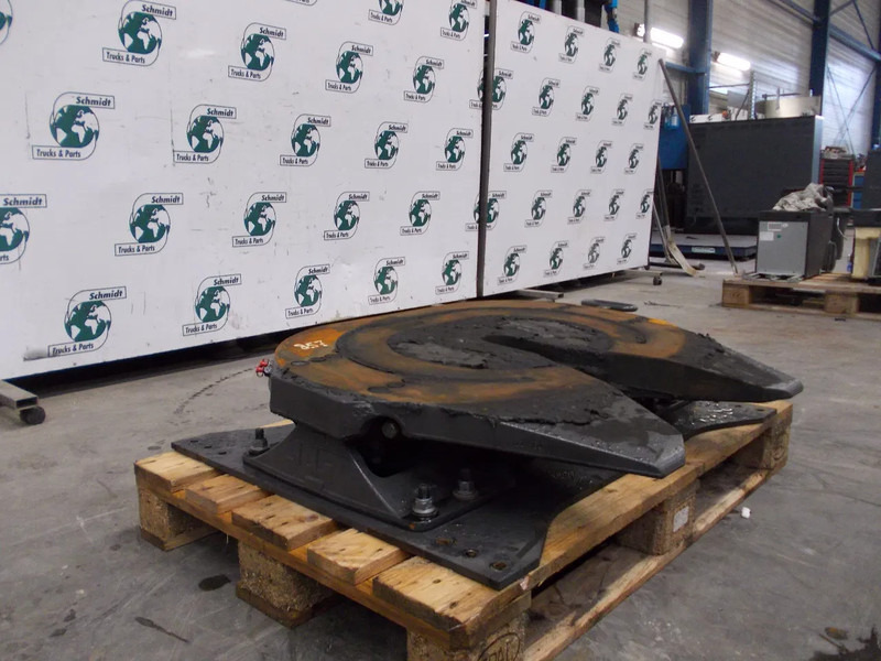 Volvo 3172647 // JOST / JSK37C185Z // D 152 // U20 3172647 // JOST / JSK37C185Z // D 152 // U20 VOLVO FM 420 EURO 6 - Koppelschotel voor Vrachtwagen: afbeelding 3 Volvo 3172647 // JOST / JSK37C185Z // D 152 // U20 3172647 // JOST / JSK37C185Z // D 152 // U20 VOLVO FM 420 EURO 6 - Koppelschotel voor Vrachtwagen: afbeelding 3