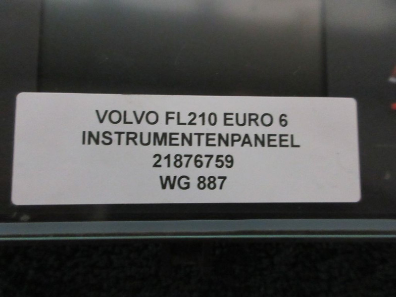 Volvo FL210 21876759 INSTRUMENTENPANEEL EURO 6 - Instrumentenpaneel voor Vrachtwagen: afbeelding 3 Volvo FL210 21876759 INSTRUMENTENPANEEL EURO 6 - Instrumentenpaneel voor Vrachtwagen: afbeelding 3