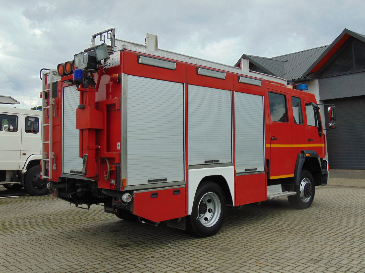 MAN LE14.260 4x4 MAGIRUS - Brandweerwagen: afbeelding 4 MAN LE14.260 4x4 MAGIRUS - Brandweerwagen: afbeelding 4