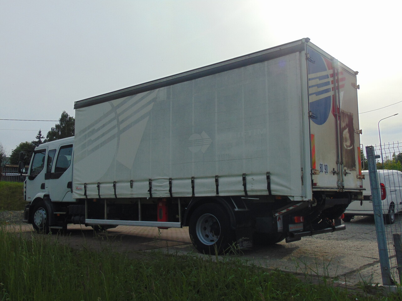 RENAULT Midlum 240DXi - Schuifzeilen vrachtwagen: afbeelding 3 RENAULT Midlum 240DXi - Schuifzeilen vrachtwagen: afbeelding 3