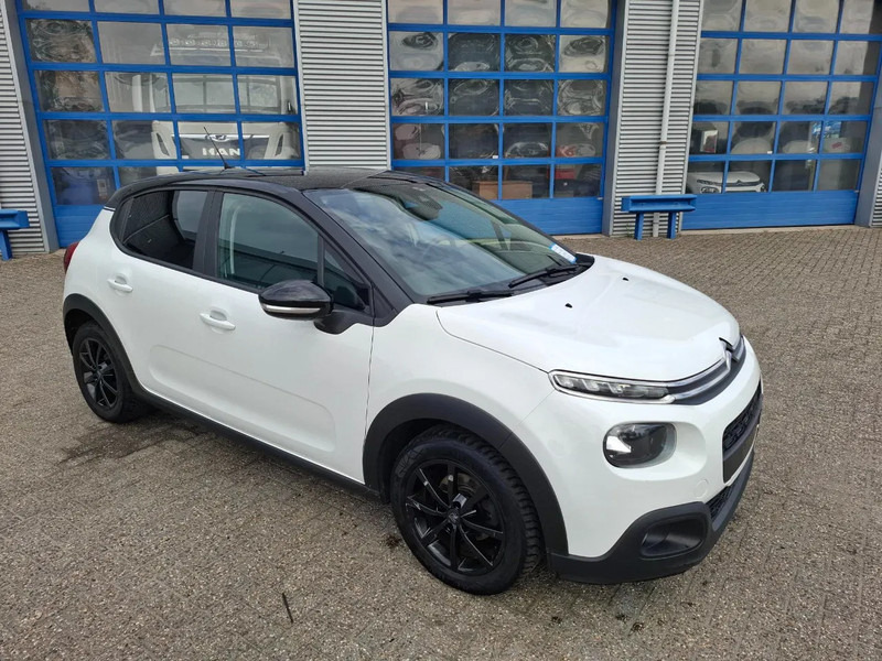 Citroën C3 C3 / NAVI / AIRCO / TEMPOMAAT / LINE DETECTION / PARKSENSORS / DAB RADIO / 120345 KM / EX BPM / MANUAL / 2020 - Hatchback: afbeelding 2 Citroën C3 C3 / NAVI / AIRCO / TEMPOMAAT / LINE DETECTION / PARKSENSORS / DAB RADIO / 120345 KM / EX BPM / MANUAL / 2020 - Hatchback: afbeelding 2