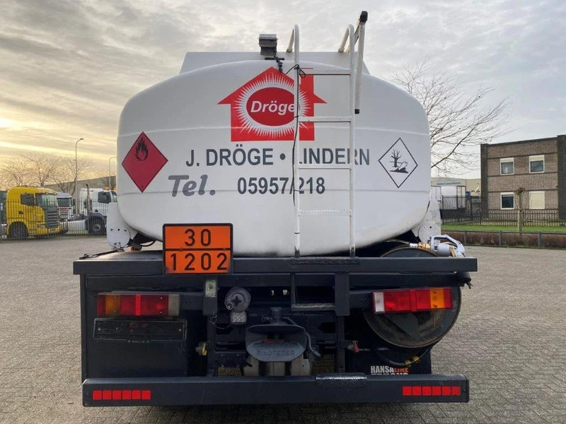 DAF 65CF-240 / FULL STEEL / POMP / 3 COMPARTIMENTS / 8350 LITER / ONLY:25969 KM / EURO-2 / MANUAL / GOOD CONDITION - Tankwagen: afbeelding 4 DAF 65CF-240 / FULL STEEL / POMP / 3 COMPARTIMENTS / 8350 LITER / ONLY:25969 KM / EURO-2 / MANUAL / GOOD CONDITION - Tankwagen: afbeelding 4