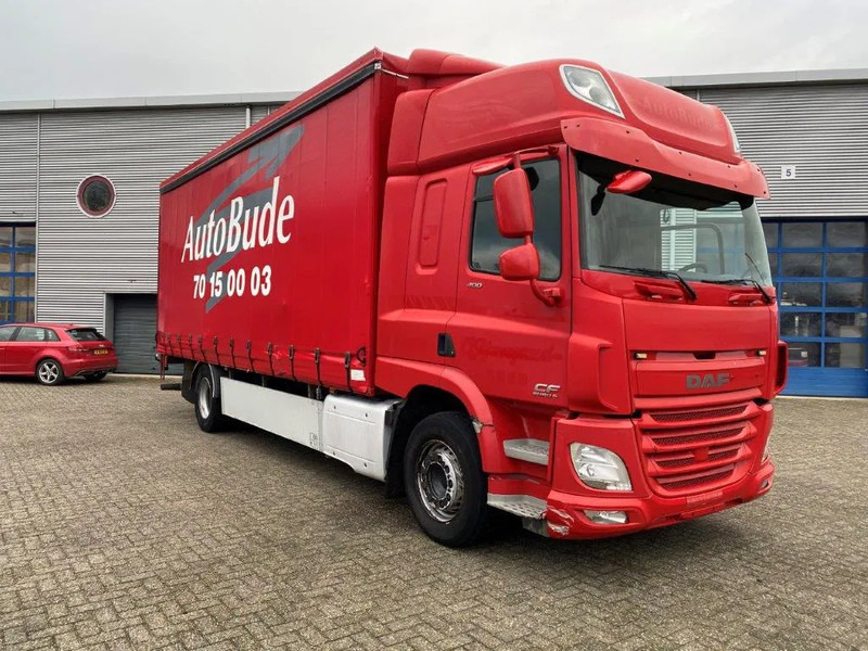 DAF CF400 / CURTAIN SAILS / BIG PLATFORM 2500 KG / DEB / NAVI / FULL-AIR / LWDS / ACC / AUTOMATIC / EURO-6 / 2015 - Bakwagen: afbeelding 2 DAF CF400 / CURTAIN SAILS / BIG PLATFORM 2500 KG / DEB / NAVI / FULL-AIR / LWDS / ACC / AUTOMATIC / EURO-6 / 2015 - Bakwagen: afbeelding 2