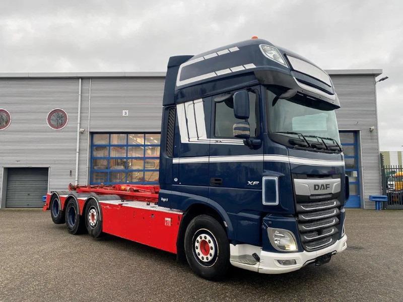 DAF XF106-530 8X2 / AJK HOOKLIFT 25000KG / 9 TON FRONT AXLE / NAVI / ONLY:612482 KM / SSC / AUTOMATIC / EURO-6 / 2019 - Haakarmsysteem vrachtwagen: afbeelding 2 DAF XF106-530 8X2 / AJK HOOKLIFT 25000KG / 9 TON FRONT AXLE / NAVI / ONLY:612482 KM / SSC / AUTOMATIC / EURO-6 / 2019 - Haakarmsysteem vrachtwagen: afbeelding 2