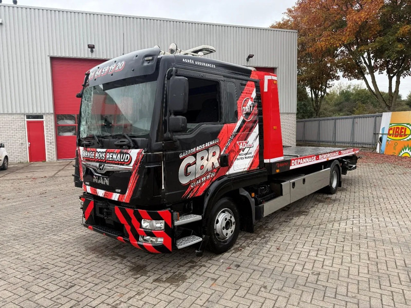 MAN TGL 12.250 / ENGINE RUNNING / ONLY:276364 KM / TOW-TRUCK / CLEPEL / WINCH / REMOTE / 6PERSONS / AUTOMATIC / EURO-6 / 2018 - Bergingsvoertuig: afbeelding 2 MAN TGL 12.250 / ENGINE RUNNING / ONLY:276364 KM / TOW-TRUCK / CLEPEL / WINCH / REMOTE / 6PERSONS / AUTOMATIC / EURO-6 / 2018 - Bergingsvoertuig: afbeelding 2