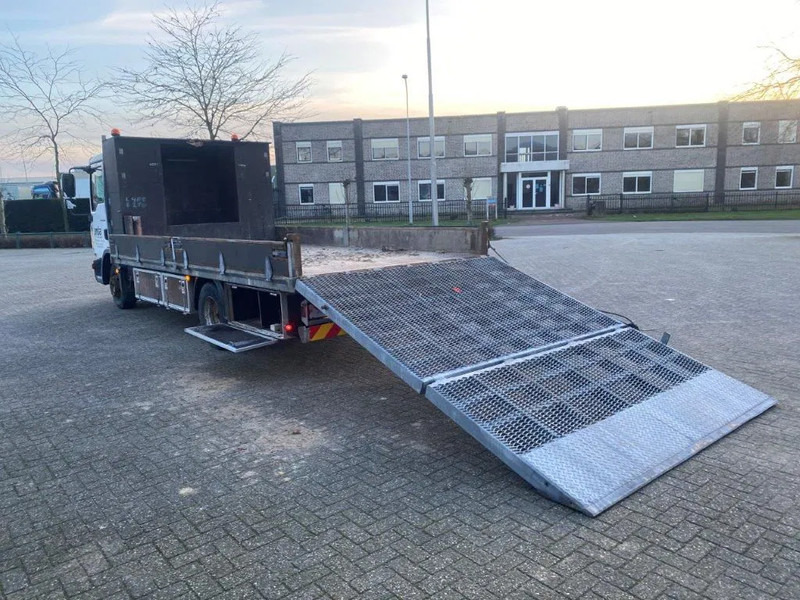 MAN TGL10-180 / HYDRAULISCH PLATFORM / ONLY: 428970 KM / MANUAL / EURO-4 / 2007 - Autovrachtwagen vrachtwagen: afbeelding 4 MAN TGL10-180 / HYDRAULISCH PLATFORM / ONLY: 428970 KM / MANUAL / EURO-4 / 2007 - Autovrachtwagen vrachtwagen: afbeelding 4